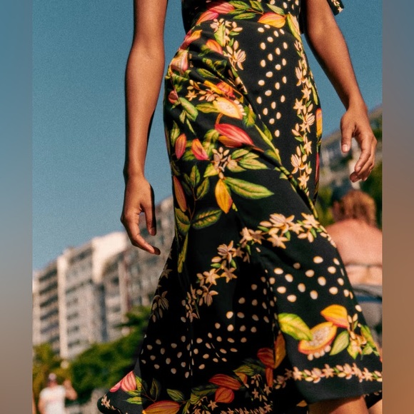 Sezane Dresses & Skirts - NWT SÉZANE X FARM RIO - Tabata Skirt in PARAISO DE CACAU